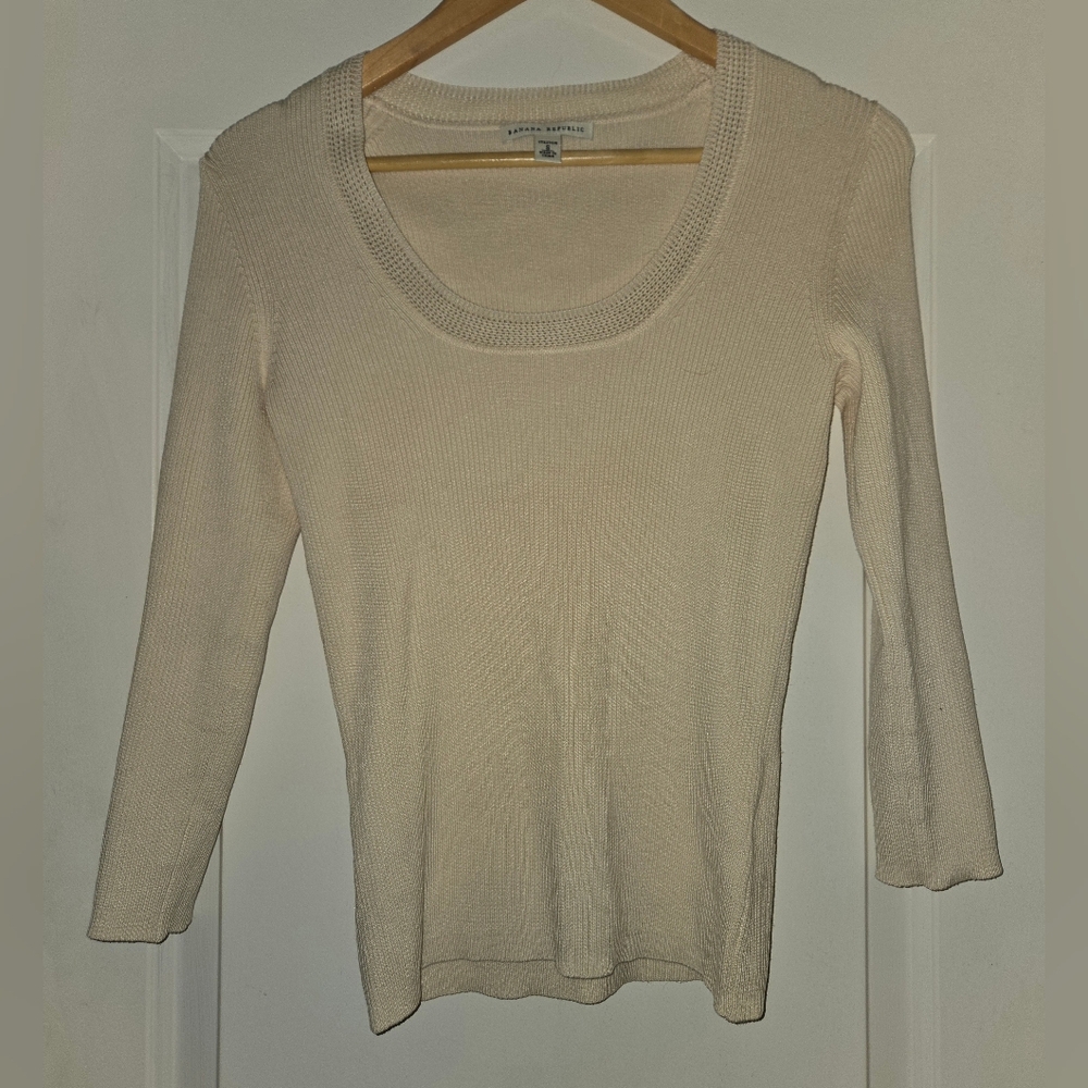 Banana Republic Women's Cream Silk Sweater Size Small